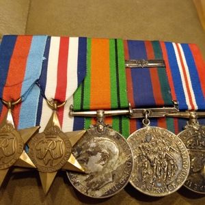 Set of 5 WW2 Canadian military medals